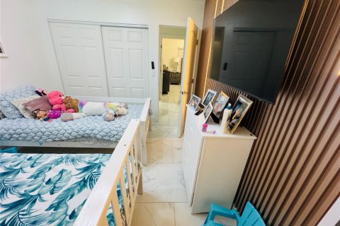 Villa ou maison à louer à Pembroke Pines, Floride: 3 chambres, 121.14 m2 № 2025970 - photo 19