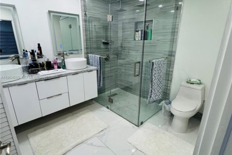 Villa ou maison à louer à Pembroke Pines, Floride: 3 chambres, 121.14 m2 № 2025970 - photo 23