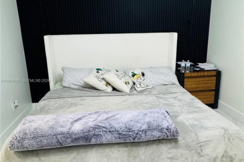 Villa ou maison à louer à Pembroke Pines, Floride: 3 chambres, 121.14 m2 № 2025970 - photo 15