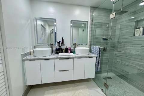 Villa ou maison à louer à Pembroke Pines, Floride: 3 chambres, 121.14 m2 № 2025970 - photo 26