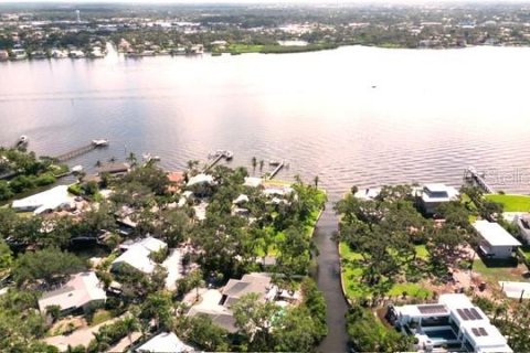 House in Sarasota, Florida 6 bedrooms, 394.83 sq.m. № 2213412 - photo 13