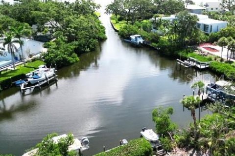 House in Sarasota, Florida 6 bedrooms, 394.83 sq.m. № 2213412 - photo 9