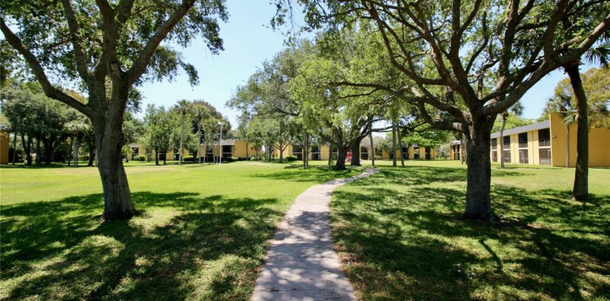 Condominio en Boynton Beach, Florida, 2 dormitorios № 1075684