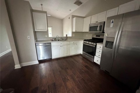 Villa ou maison à louer à Oviedo, Floride: 3 chambres, 114.83 m2 № 2378250 - photo 3