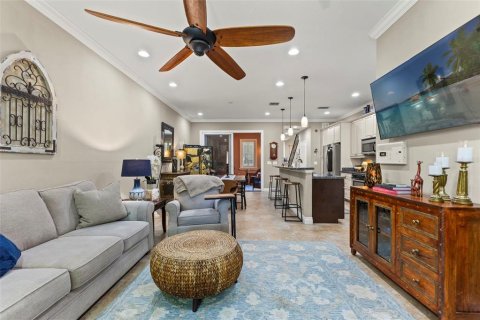 Adosado en venta en Tampa, Florida, 3 dormitorios, 199.93 m2 № 2226278 - foto 6