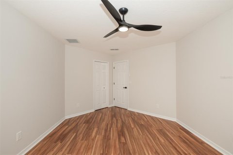 House in Vero Beach, Florida 4 bedrooms, 193.14 sq.m. № 1654762 - photo 18