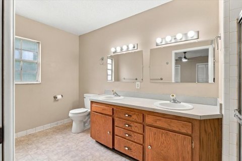 Villa ou maison à vendre à Plant City, Floride: 5 chambres, 263.84 m2 № 2405426 - photo 29