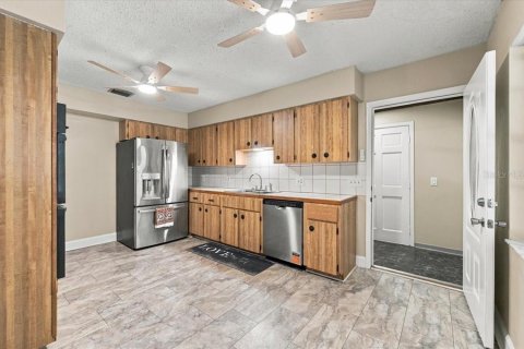 Villa ou maison à vendre à Plant City, Floride: 5 chambres, 263.84 m2 № 2405426 - photo 21