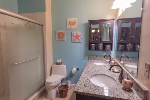 House in Plant City, Florida 5 bedrooms, 287.53 sq.m. № 1580816 - photo 25