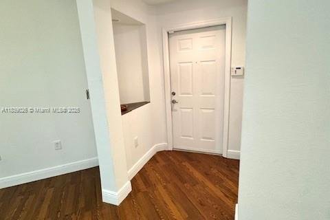 Townhouse in Doral, Florida 3 bedrooms, 132.76 sq.m. № 1978023 - photo 10