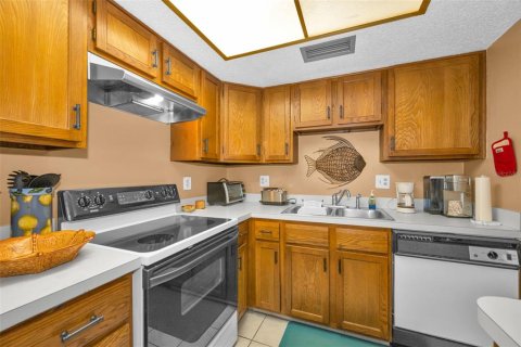 Copropriété à vendre à Dunedin, Floride: 2 chambres, 86.4 m2 № 2233207 - photo 17