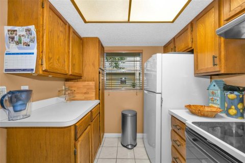 Copropriété à vendre à Dunedin, Floride: 2 chambres, 86.4 m2 № 2233207 - photo 14