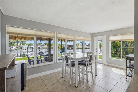 Casa en venta en New Port Richey, Florida, 2 dormitorios, 110.46 m2 № 2151667 - foto 16