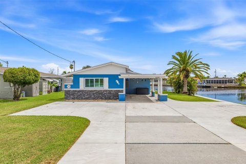 Casa en venta en New Port Richey, Florida, 2 dormitorios, 110.46 m2 № 2151667 - foto 3