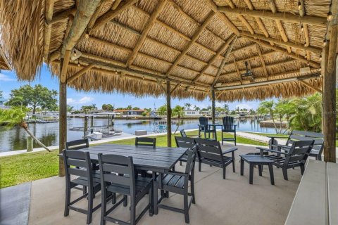 Casa en venta en New Port Richey, Florida, 2 dormitorios, 110.46 m2 № 2151667 - foto 27