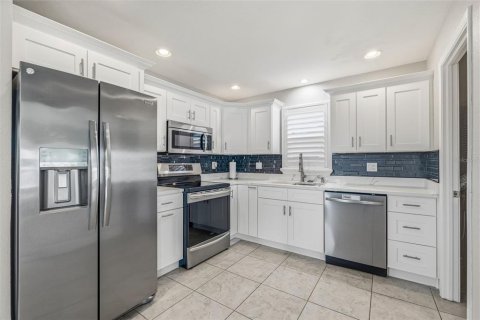 Casa en venta en New Port Richey, Florida, 2 dormitorios, 110.46 m2 № 2151667 - foto 10