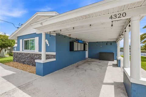 Casa en venta en New Port Richey, Florida, 2 dormitorios, 110.46 m2 № 2151667 - foto 6