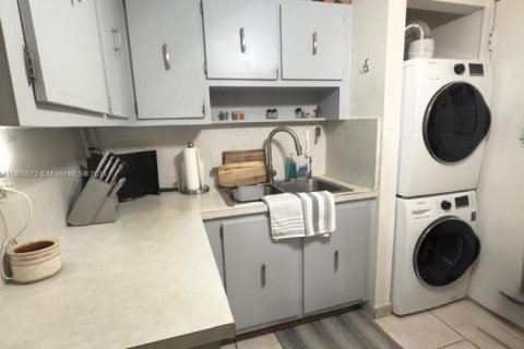 Купить кондоминиум в Майами, Флорида 3 спальни, 117.24м2, № 2054476 - фото 15