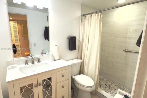 Купить кондоминиум в Майами, Флорида 3 спальни, 117.24м2, № 2054476 - фото 13