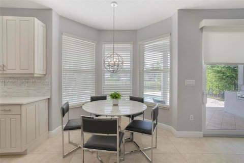 Купить виллу или дом в Бока-Ратон, Флорида 5 спален, 311.04м2, № 1964072 - фото 21