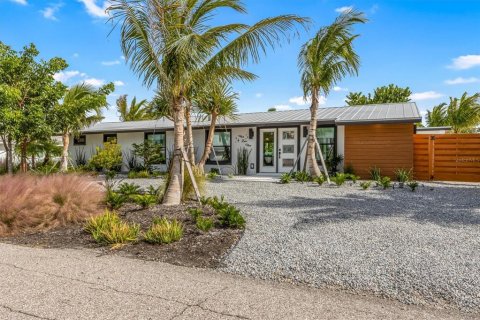 Casa en venta en Holmes Beach, Florida, 3 dormitorios, 237.55 m2 № 2221094 - foto 2
