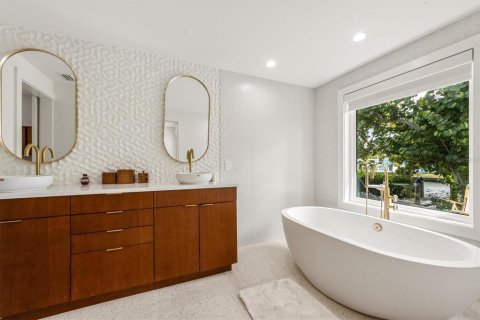 Casa en venta en Holmes Beach, Florida, 3 dormitorios, 237.55 m2 № 2221094 - foto 23