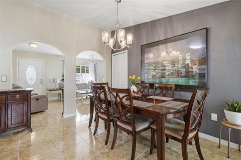 Villa ou maison à vendre à Kissimmee, Floride: 3 chambres, 132.39 m2 № 2197820 - photo 10