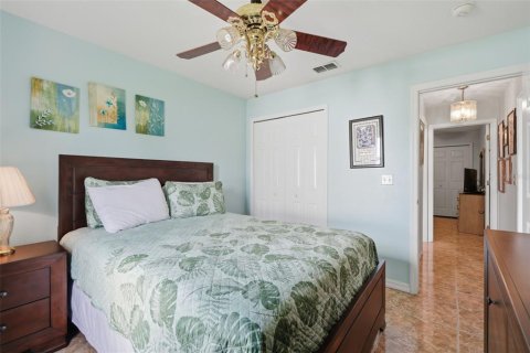 Villa ou maison à vendre à Kissimmee, Floride: 3 chambres, 132.39 m2 № 2197820 - photo 20