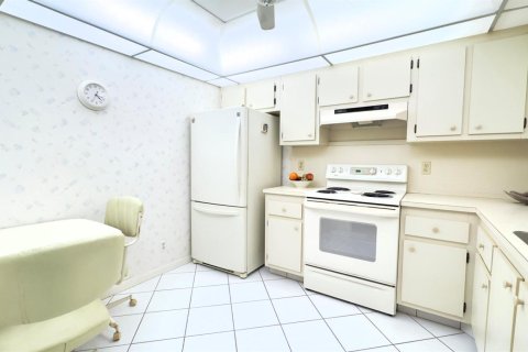 Condominio en venta en Coconut Creek, Florida, 1 dormitorio, 74.14 m2 № 2189360 - foto 10