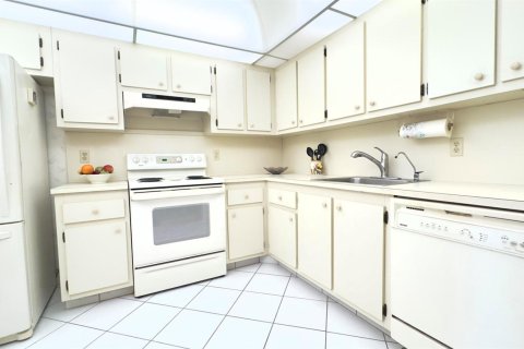 Condominio en venta en Coconut Creek, Florida, 1 dormitorio, 74.14 m2 № 2189360 - foto 9