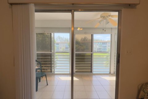 Condominio en venta en Coconut Creek, Florida, 1 dormitorio, 74.14 m2 № 2189360 - foto 17