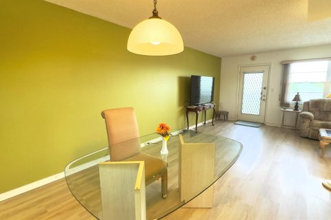 Condominio en venta en Coconut Creek, Florida, 1 dormitorio, 74.14 m2 № 2189360 - foto 7
