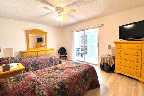 Condominio en venta en Coconut Creek, Florida, 1 dormitorio, 74.14 m2 № 2189360 - foto 15