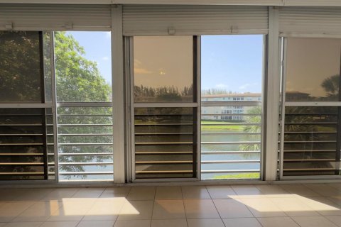 Condominio en venta en Coconut Creek, Florida, 1 dormitorio, 74.14 m2 № 2189360 - foto 18