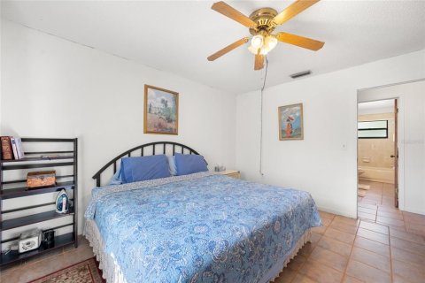 Villa ou maison à vendre à Saint Petersburg, Floride: 3 chambres, 111.3 m2 № 1911649 - photo 12