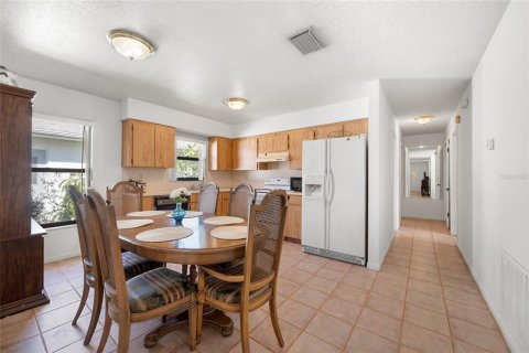 Villa ou maison à vendre à Saint Petersburg, Floride: 3 chambres, 111.3 m2 № 1911649 - photo 6