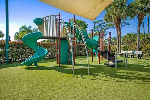 Купить виллу или дом в Юпитер, Флорида 7 комнат, 153.1м2, № 2027466 - фото 23