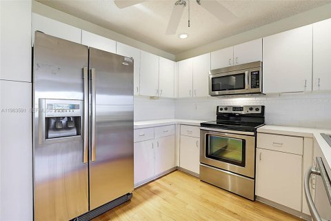 Купить виллу или дом в Юпитер, Флорида 7 комнат, 153.1м2, № 2027466 - фото 8