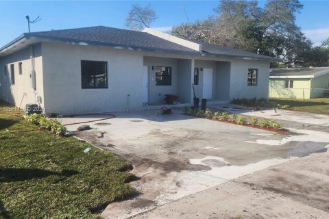 Casa en Miami, Florida 3 dormitorios № 2011767