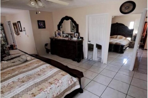 Villa ou maison à vendre à Kissimmee, Floride: 4 chambres, 213.02 m2 № 2395694 - photo 10