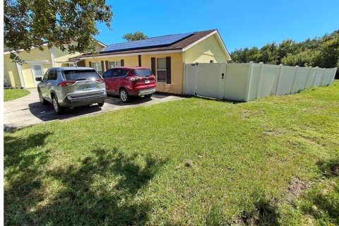 Villa ou maison à vendre à Kissimmee, Floride: 4 chambres, 213.02 m2 № 2395694 - photo 2