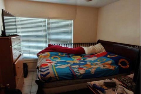 Villa ou maison à vendre à Kissimmee, Floride: 4 chambres, 213.02 m2 № 2395694 - photo 13