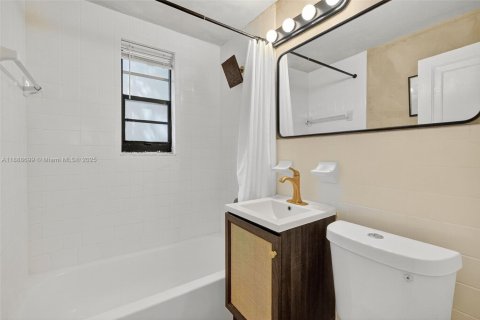 Купить кондоминиум в Майами-Бич, Флорида 1 спальня, 64.66м2, № 1938763 - фото 5