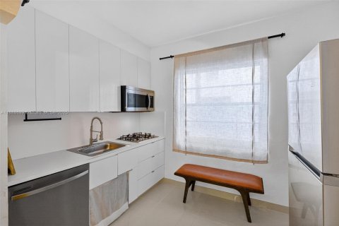 Купить кондоминиум в Майами-Бич, Флорида 1 спальня, 64.66м2, № 1938763 - фото 14