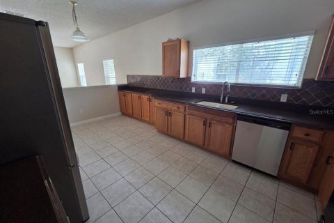 Casa en alquiler en Orlando, Florida, 4 dormitorios, 204.29 m2 № 1917025 - foto 6