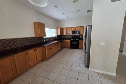Casa en alquiler en Orlando, Florida, 4 dormitorios, 204.29 m2 № 1917025 - foto 4