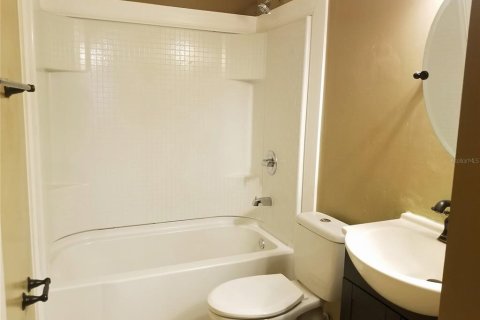Apartamento en alquiler en Seffner, Florida, 2 dormitorios, 69.68 m2 № 1900273 - foto 7