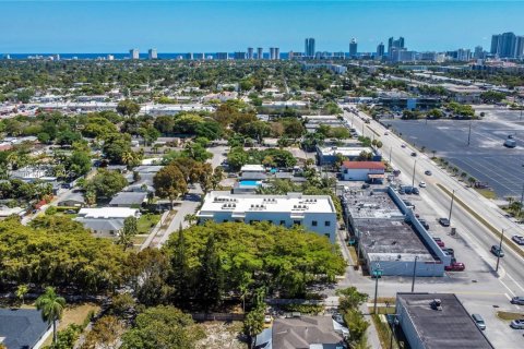 Commercial property in Hollywood, Florida № 1862816 - photo 5