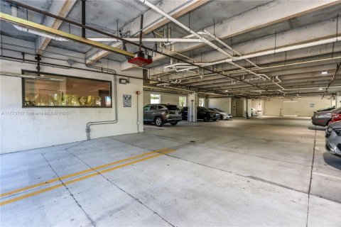 Commercial property in Hollywood, Florida № 1862816 - photo 22