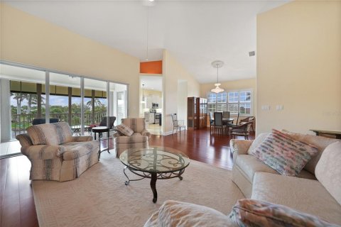 Copropriété à vendre à Punta Gorda, Floride: 3 chambres, 231.79 m2 № 1918940 - photo 5